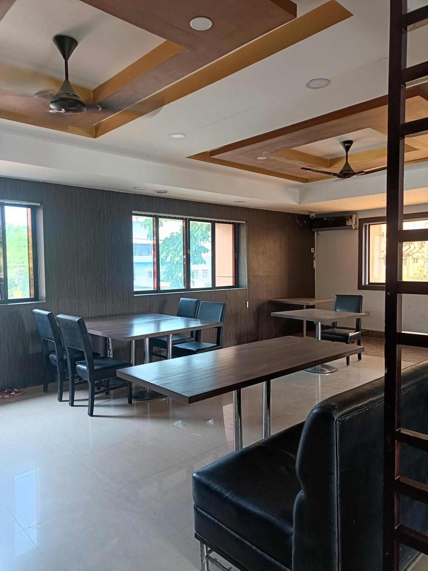 Hotel Knight Inn Airport Guwahati Eksteriør bilde